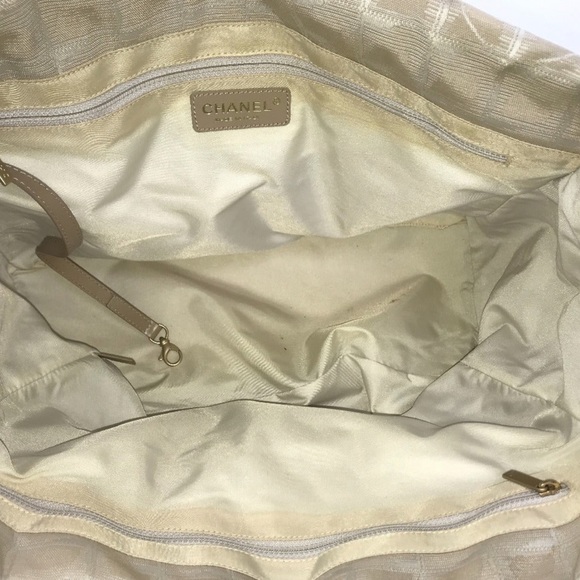 2002 Chanel Tote With Authenticity Tag - Picture 9 of 11